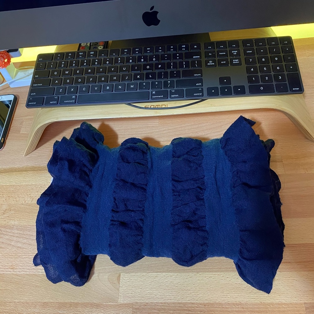 Tilo Scarf